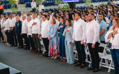 La decimotercera graduación ordinaria reunió a participantes de 13 provincias que culminaron su formación técnico-profesional como parte de la estrategia de inclusión del Gobierno.