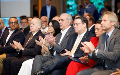 Ministro Eduardo Sanz Lovatón destaca la visión y el esfuerzo del presidente Luis Abinader para impulsar la transformación productiva del país y posicionar a República Dominicana como un destino atractivo para nuevas inversiones, especialmente en sectores vinculados con la tecnología, la manufactura avanzada y la economía del conocimiento