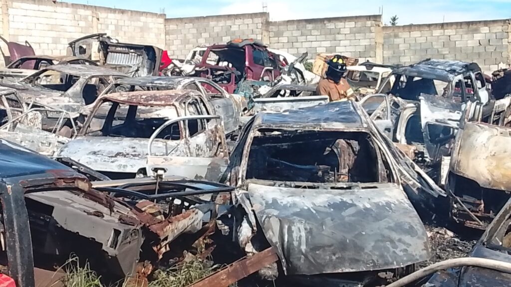 Incendio en taller de mecánica