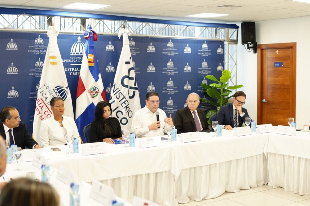 La Procuradora Yeni Berenice Reynoso advierte que la nueva normativa contempla sanciones más duras contra las personas y empresas que cometan comercio ilícito.