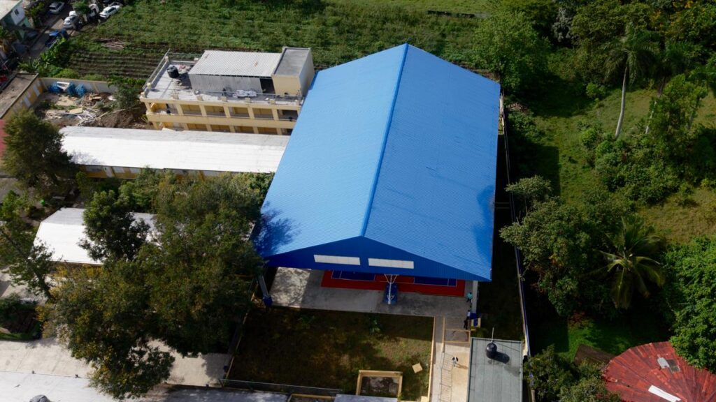 Director de Infraestructura Escolar resalta que con esa estructura y otras a entregarse este domingo, se cumple en Ocoa lo dispuesto por el presidente Luis Abinader de que cada municipio cuente con su techado